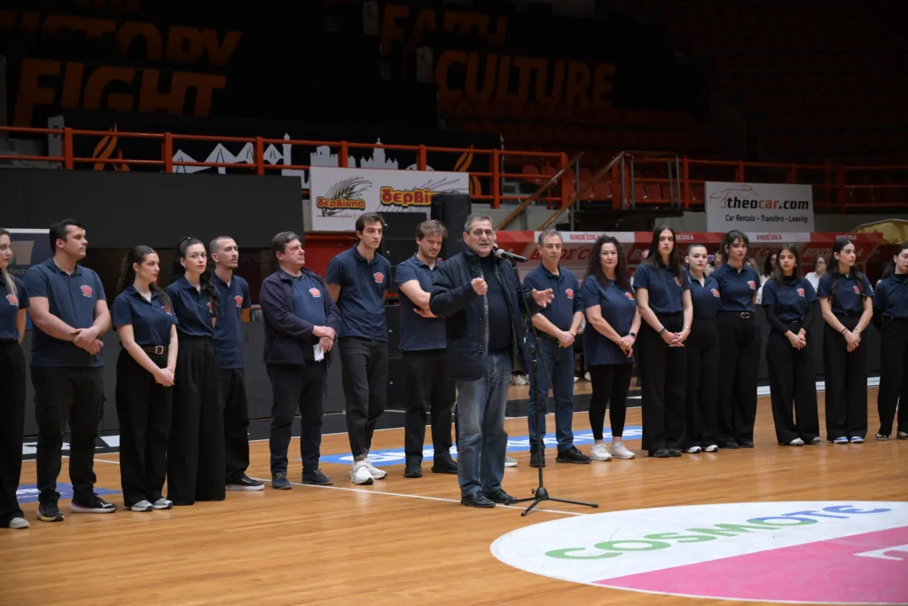 Εξακόσιοι χορευτές υποδέχτηκαν την άνοιξη με χορό στο «Τόφαλος»ΦΩΤΟ