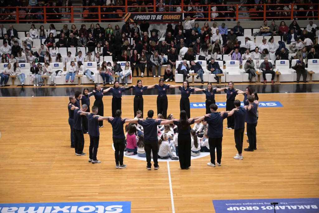 Εξακόσιοι χορευτές υποδέχτηκαν την άνοιξη με χορό στο «Τόφαλος»ΦΩΤΟ 35 Εξακόσιοι χορευτές υποδέχτηκαν την άνοιξη με χορό στο «Τόφαλος»ΦΩΤΟ