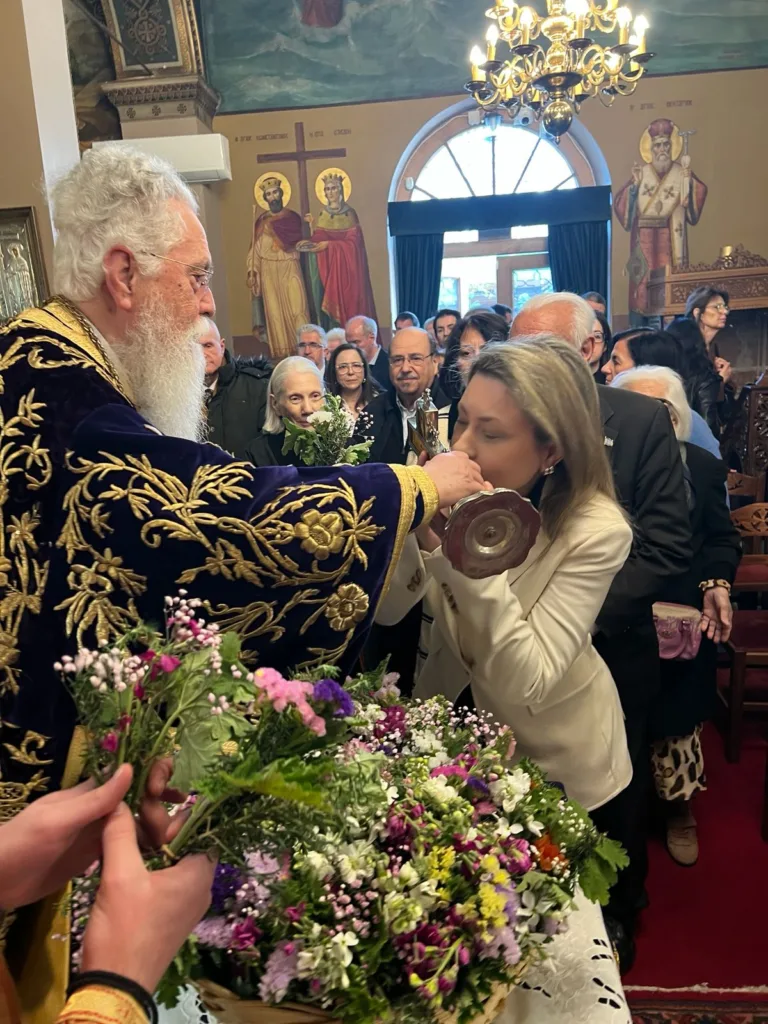 Η Αλεξοπούλου στην αρτοκλασία της Ένωσης Καλαβρυτινών Αθήνας για του Αγίου Αλεξίου ΦΩΤΟ 29 Η Αλεξοπούλου στην αρτοκλασία της Ένωσης Καλαβρυτινών Αθήνας για του Αγίου Αλεξίου ΦΩΤΟ