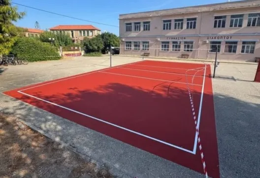 Διακοπτό: Αναμόρφωση του σχολικού περιβάλλοντος σε Γυμνάσιο και Λύκειο ΦΩΤΟ