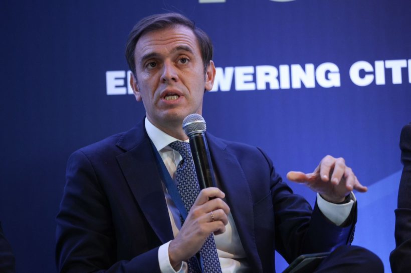 «Η Ελλάδα να μείνει σταθερά προσηλωμένη στο Διεθνές δίκαιο»