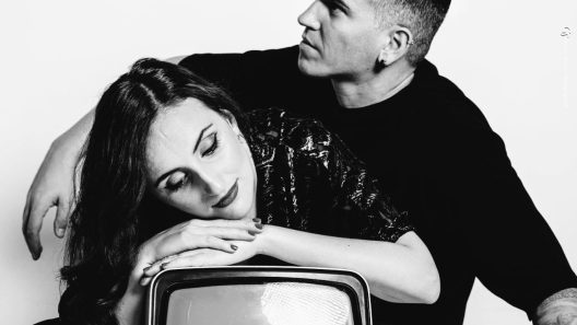 Η μουσική παράσταση του Παρασκευά Καρασούλου στο Royal Theater