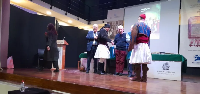 Ενδυμασίες και όπλα της Επανάστασης των Αγωνιστών του 1821 στα Καλάβρυτα ΦΩΤΟ