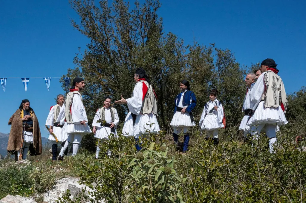 Kαλάβρυτα: Ο βουλευτής της ΝΙΚΗΣ Α. Βορύλλας στην Χελονοσπηλιά - «Η ιστορία το μέλλον της πατρίδας» ΦΩΤΟ 29 Kαλάβρυτα: Ο βουλευτής της ΝΙΚΗΣ Α. Βορύλλας στην Χελονοσπηλιά - «Η ιστορία το μέλλον της πατρίδας» ΦΩΤΟ
