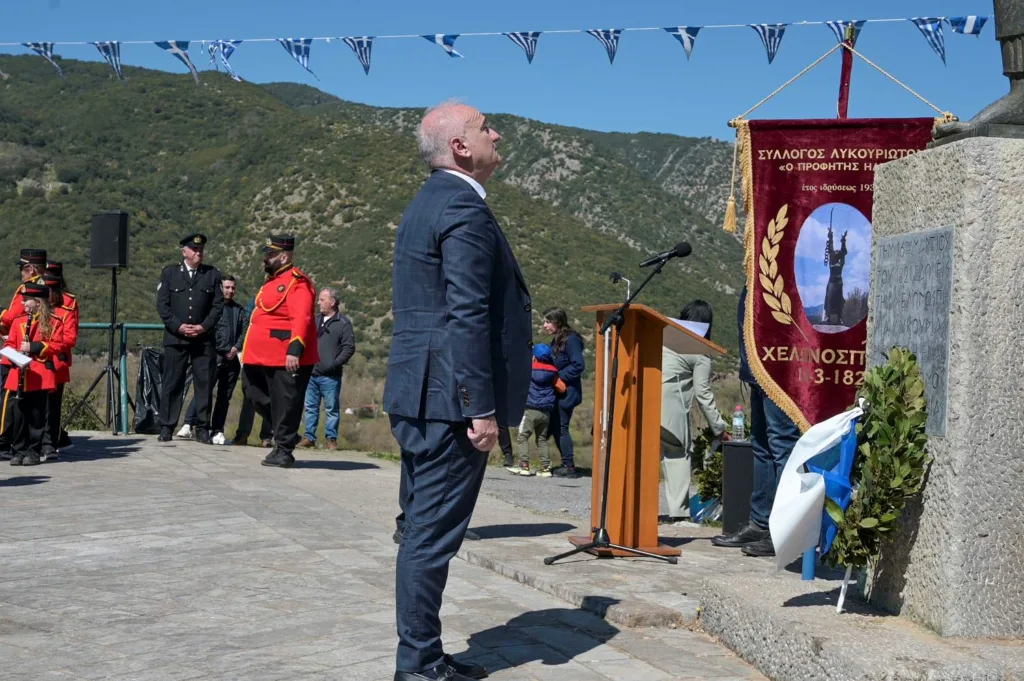 Kαλάβρυτα: Ο βουλευτής της ΝΙΚΗΣ Α. Βορύλλας στην Χελονοσπηλιά - «Η ιστορία το μέλλον της πατρίδας» ΦΩΤΟ 30 Kαλάβρυτα: Ο βουλευτής της ΝΙΚΗΣ Α. Βορύλλας στην Χελονοσπηλιά - «Η ιστορία το μέλλον της πατρίδας» ΦΩΤΟ