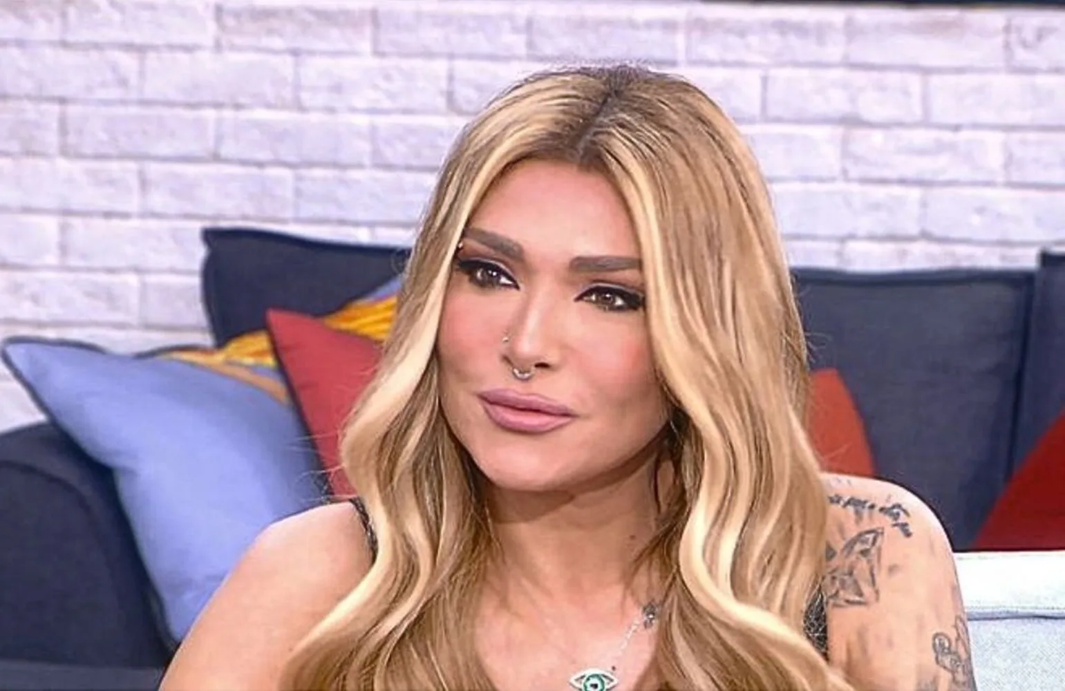 Αγγελική Ηλιάδη: Συγκλονίζει για το θάνατο του Μπάμπη Λαζαρίδη – «Όταν έπεφταν οι σφαίρες ο Θεός με έσωσε»