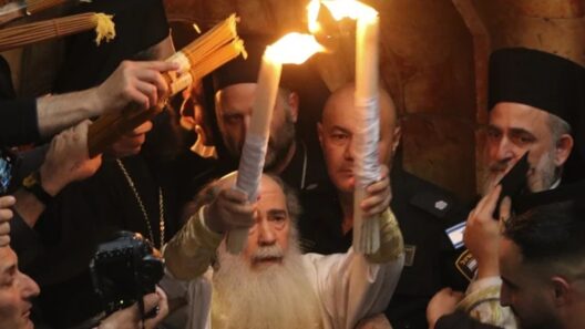 Αγιος Φως και Πάσχα 2026: Το «σχέδιο» της Αθήνας για τη μεταφορά του και η επικοινωνία με το Ισραήλ