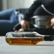 Αίγιο: 14χρονη νοσηλεύεται μετά από κατανάλωση αλκοόλ - Αναζητείται ιδιοκτήτης καταστήματος 18 Αίγιο: 14χρονη νοσηλεύεται μετά από κατανάλωση αλκοόλ - Αναζητείται ιδιοκτήτης καταστήματος