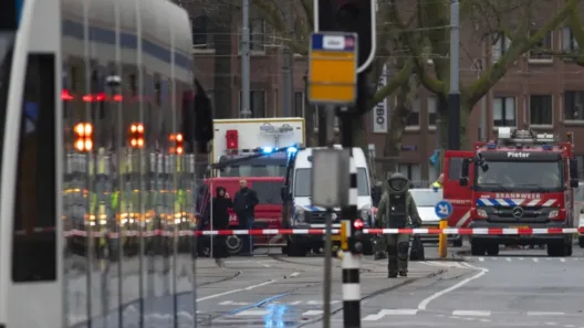 Αμστερνταμ: Εκρηξη σε Εβραϊκό σχολείο ΒΙΝΤΕΟ