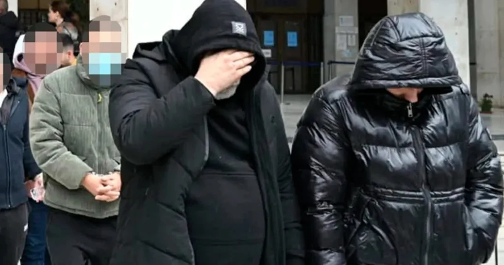 Απάτη ΕΦΚΑ: Ελεύθεροι 7 κατηγορούμενοι, συνέχεια απολογιών το Σάββατο