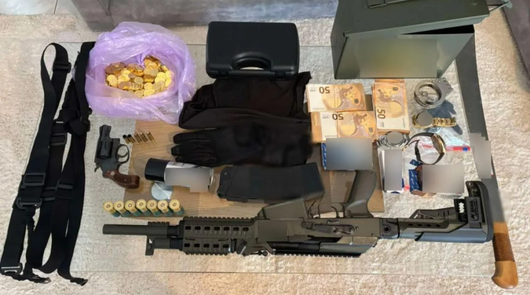 Κάτω Αχαΐα : Απάτη – μαμούθ με χρυσές λίρες – Τα μέλη της «δάγκωσαν» άνδρα ΒΙΝΤΕΟ