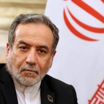 Στη Ρωσία σήμερα ο Αραγτσί για συνομιλίες με Πούτιν