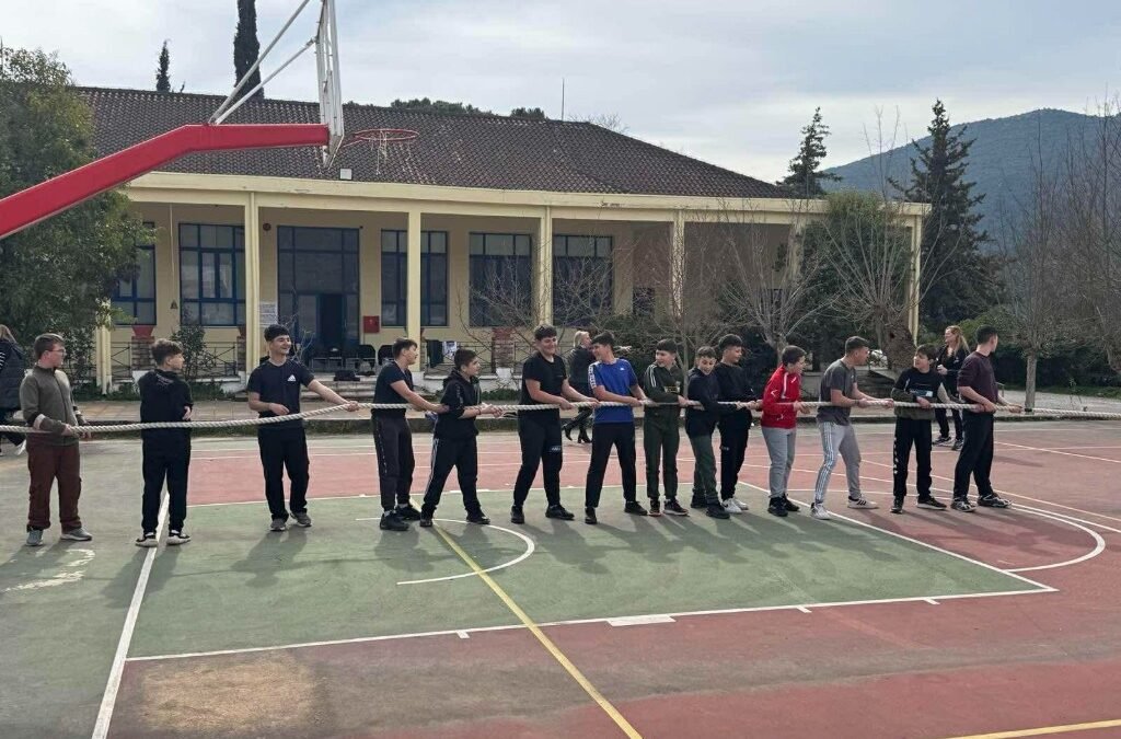 Το άθλημα της διελκυστίνδας στο Γυμνάσιο Κλειτορίας ΒΙΝΤΕΟ - ΦΩΤΟ