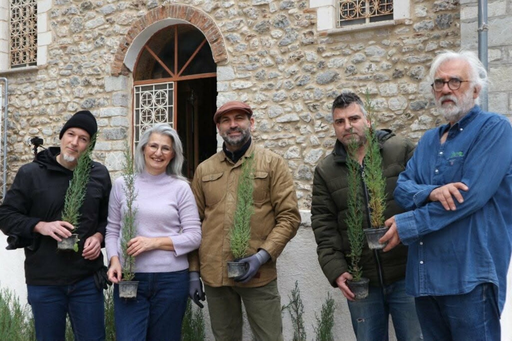 Δενδροφύτευση από την Ενωση Θυμάτων Ολοκαυτώματος στο Κοιμητήριο Καλαβρύτων ΒΙΝΤΕΟ 4 Δενδροφύτευση από την Ενωση Θυμάτων Ολοκαυτώματος στο Κοιμητήριο Καλαβρύτων ΒΙΝΤΕΟ