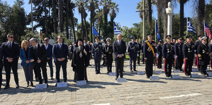 Μεσολόγγι: Το Λάβαρο της Αγίας Λαύρας στην παρέλαση, παρουσία Δένδια - Το συγκινητικό μήνυμα του πιλότου της ομάδας Ζεύς ΒΙΝΤΕΟ 29 Μεσολόγγι: Το Λάβαρο της Αγίας Λαύρας στην παρέλαση, παρουσία Δένδια - Το συγκινητικό μήνυμα του πιλότου της ομάδας Ζεύς ΒΙΝΤΕΟ