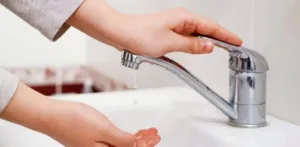 Αίγιο: Σταδιακή αποκατάσταση της υδροδότησης στο κέντρο