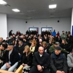 Δίκη Τεμπών: Γιατί διεκόπη πριν αρχίσει - Η πρόεδρος ζήτησε την απομάκρυνση των ΜΜΕ ΒΙΝΤΕΟ