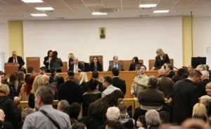 Τέμπη: Εισαγγελική παρέμβαση για την αίθουσα της δίκης