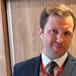 Το σπαρακτικό «αντίο» της μητέρας του 34χρονου δύτη που χάθηκε στο «Πηγάδι του Διαβόλου»