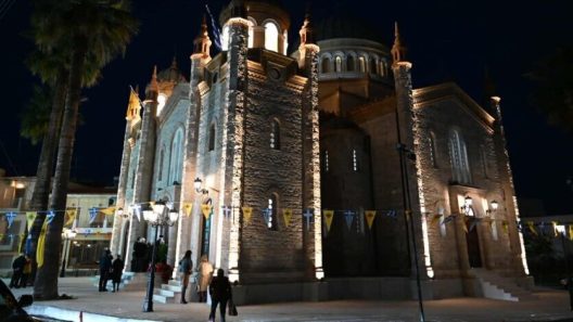 Στο ναό Εισοδίων Αιγίου ο Γ' Κατανυκτικός Εσπερινός με π. Αρτέμιο ΦΩΤΟ