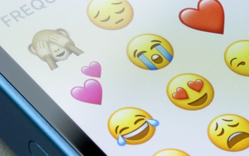 Τα 13 ξεχωριστά emojis στα iPhone, έρχονται 163 νέα ΦΩΤΟ