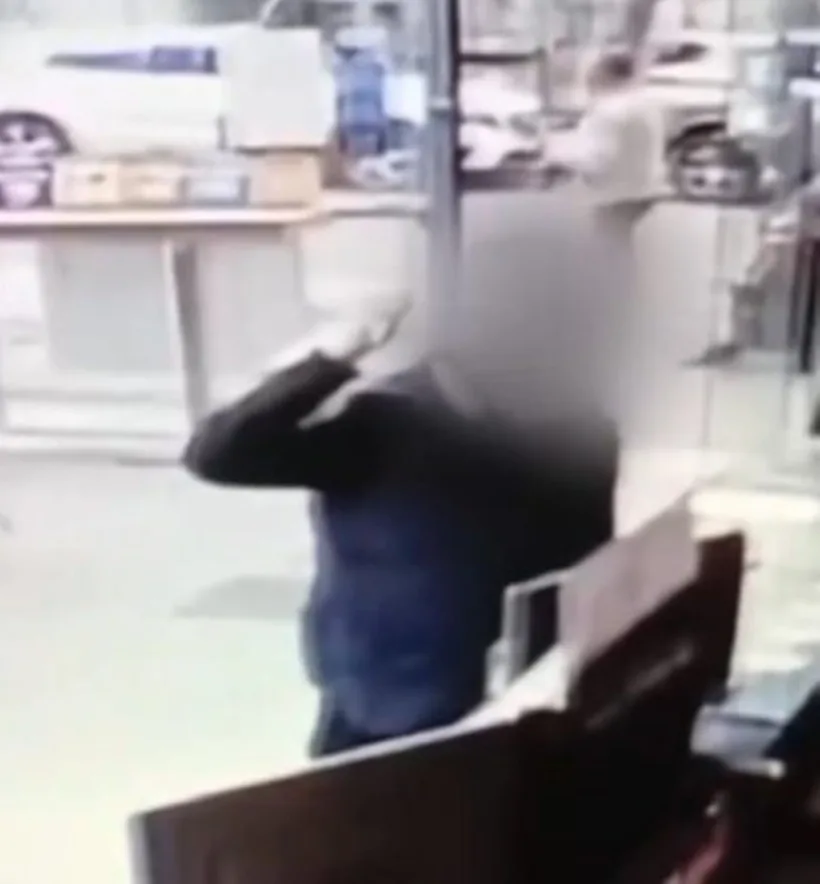 Πάτρα: Εισβολή ενόπλου σε σούπερ μάρκετ, απείλησε υπάλληλο