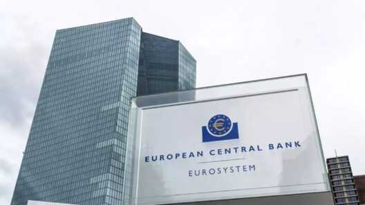 Επιτόκια: Η απόφαση της ΕΚΤ που αλλάζει τα δεδομένα 36 Επιτόκια: Η απόφαση της ΕΚΤ που αλλάζει τα δεδομένα