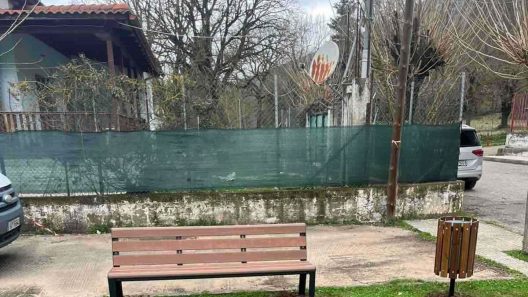 Καλάβρυτα: Φυτικός και αθλητικός εξοπλισμός για αναβάθμιση κοινόχρηστων χώρων ΦΩΤΟ