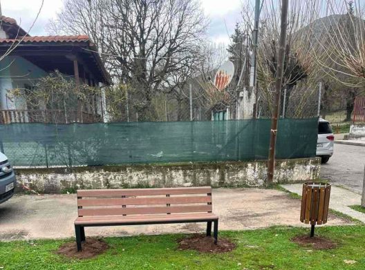 Καλάβρυτα: Φυτικός και αθλητικός εξοπλισμός για αναβάθμιση κοινόχρηστων χώρων ΦΩΤΟ