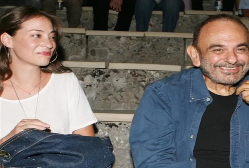 Η Αλεξάνδρα Ούστα αποκαλύπτει: Η μητέρα μου ήταν αλκοολική, πέθανε σε κλινική απεξάρτησης ΒΙΝΤΕΟ