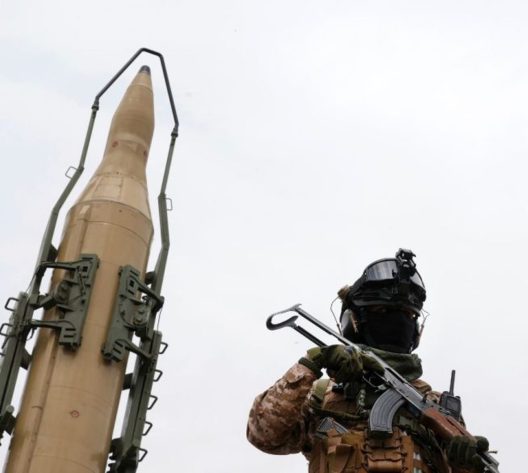 Φρουροί της Επανάστασης: «Θα εκτοξεύσουμε πυραύλους κατά της Κύπρου μέχρι να φύγουν οι ΗΠΑ», στο νησί τα Ελληνικά F-16 ΣΥΝΕΧΗΣ ΕΝΗΜΕΡΩΣΗ 26 Φρουροί της Επανάστασης: «Θα εκτοξεύσουμε πυραύλους κατά της Κύπρου μέχρι να φύγουν οι ΗΠΑ», στο νησί τα Ελληνικά F-16 ΣΥΝΕΧΗΣ ΕΝΗΜΕΡΩΣΗ