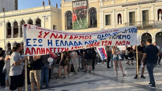 Πάτρα: Αντιπολεμική συγκέντρωση στην Πλατεία Γεωργίου, παρούσα η «Νέα Αριστερά»  
