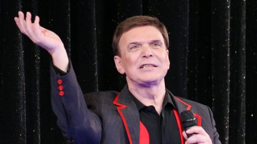 Ο εμβληματικός σόουμαν, Γιώργος Μαρίνος