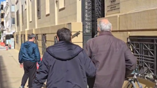 Κατά τη μεταγωγή του στον Ανακριτή Πατρών