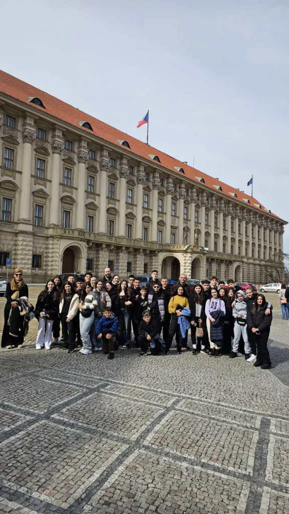Εκπαιδευτική επίσκεψη μαθητών του Γυμνασίου Σαραβαλίου σε Βιέννη και Πράγα ΦΩΤΟ