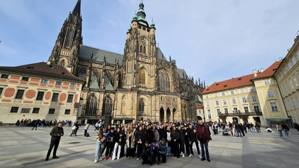 Εκπαιδευτική επίσκεψη μαθητών του Γυμνασίου Σαραβαλίου σε Βιέννη και Πράγα ΦΩΤΟ