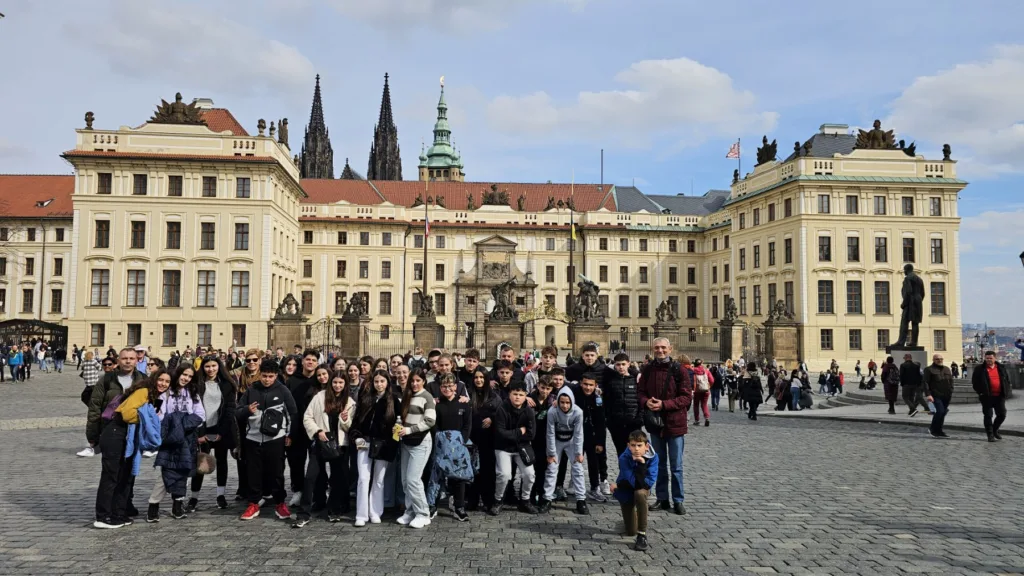 Εκπαιδευτική επίσκεψη μαθητών του Γυμνασίου Σαραβαλίου σε Βιέννη και Πράγα ΦΩΤΟ