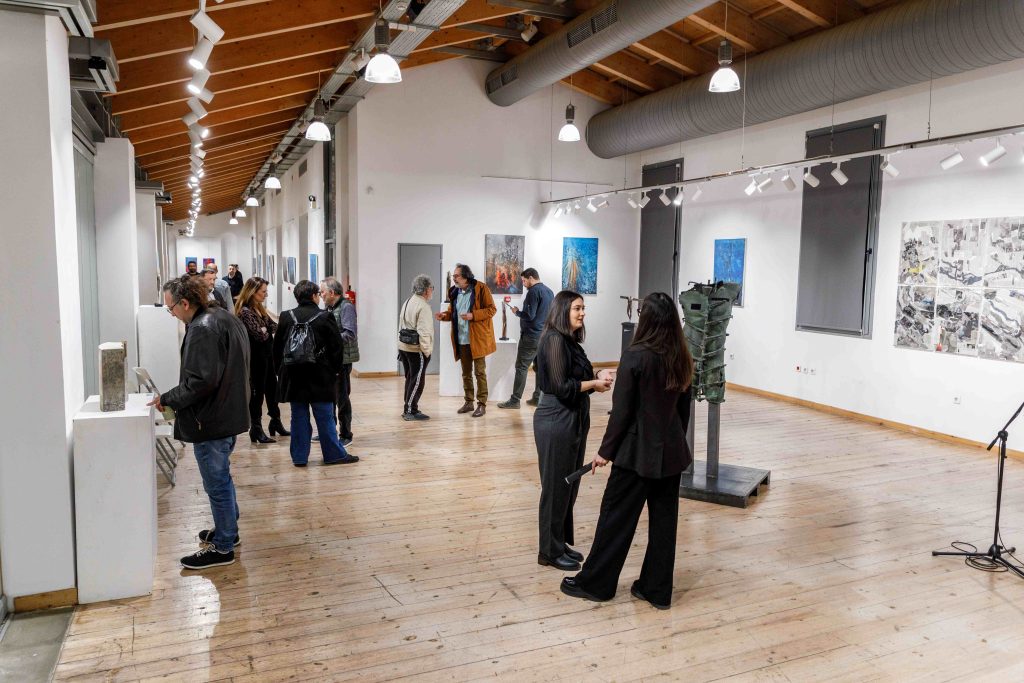 Εργα ζωγραφικής, γλυπτικής, κεραμικής 5 καλλιτεχνών, στην Πάτρα ΒΙΝΤΕΟ - ΦΩΤΟ 36 Εργα ζωγραφικής, γλυπτικής, κεραμικής 5 καλλιτεχνών, στην Πάτρα ΒΙΝΤΕΟ - ΦΩΤΟ