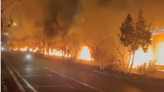 Φλεγόμενες λωρίδες πετρελαίου στους δρόμους στη Τεχεράνη, εκρήξεις σε αγωγούς ΦΩΤΟ - ΒΙΝΤΕΟ