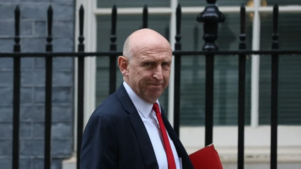 Ιράν: Δύο πύραυλοι του Ιράν στην Κύπρο, την έσωσε το Ισραήλ λέει ο Βρετανός υπουργός Άμυνας - Διαψεύδει ο Κυβερνητικός εκπρόσωπος