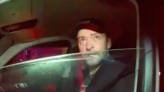 ΒΙΝΤΕΟ από τη σύλληψη του Τζάστιν Τίμπερλεϊκ, οδηγούσε μεθυσμένος