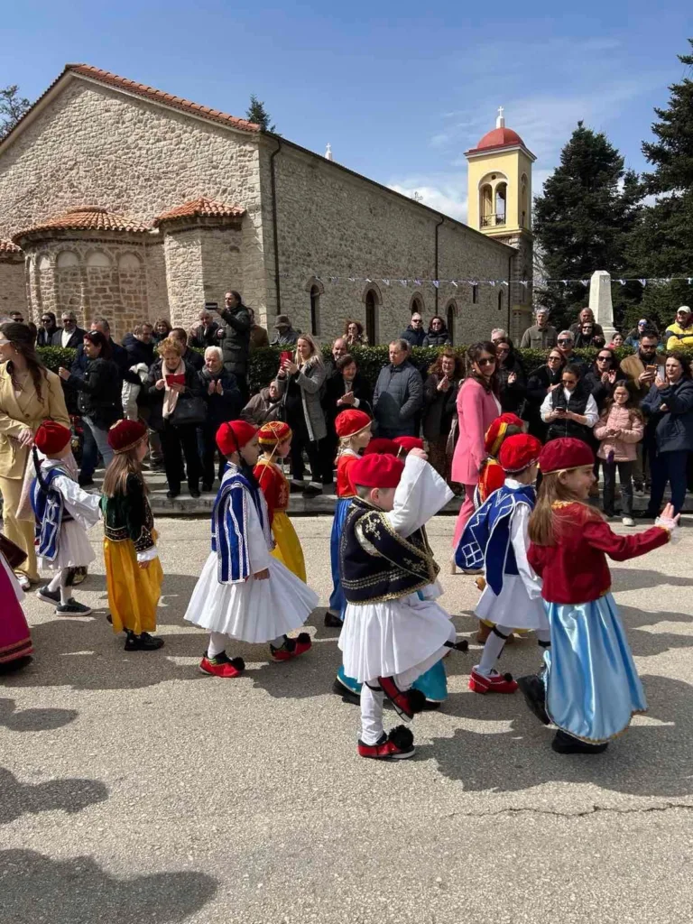 Η Ιερά Μητρόπολη για τον εορτασμό των 205 ετών από την απελευθέρωση των Καλαβρύτων ΦΩΤΟ
