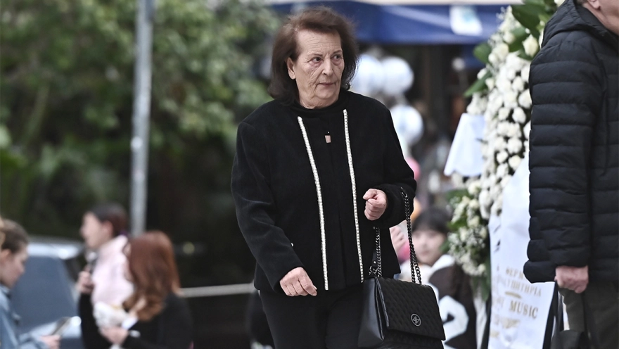 H Ελλάδα αποχαιρέτησε τη Μαρινέλλα - Οι επώνυμοι που παρευρέθηκαν στο «τελευταίο αντίο» ΦΩΤΟ