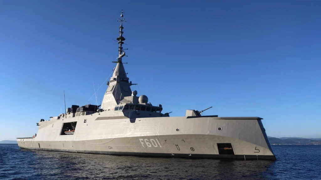 Mέση Ανατολή: Στην Κύπρο οι Ελληνικές φρεγάτες - Επίθεση του Ιράν με 11χρονη νεκρή στο Κουβέιτ - Πλήγμα στο Προξενείο των ΗΠΑ στο Ντουμπάι και Βάση στο Κατάρ - Νεκροί, από το Ισραήλ, στον Λίβανο - Οι τελευταίες εξελίξεις