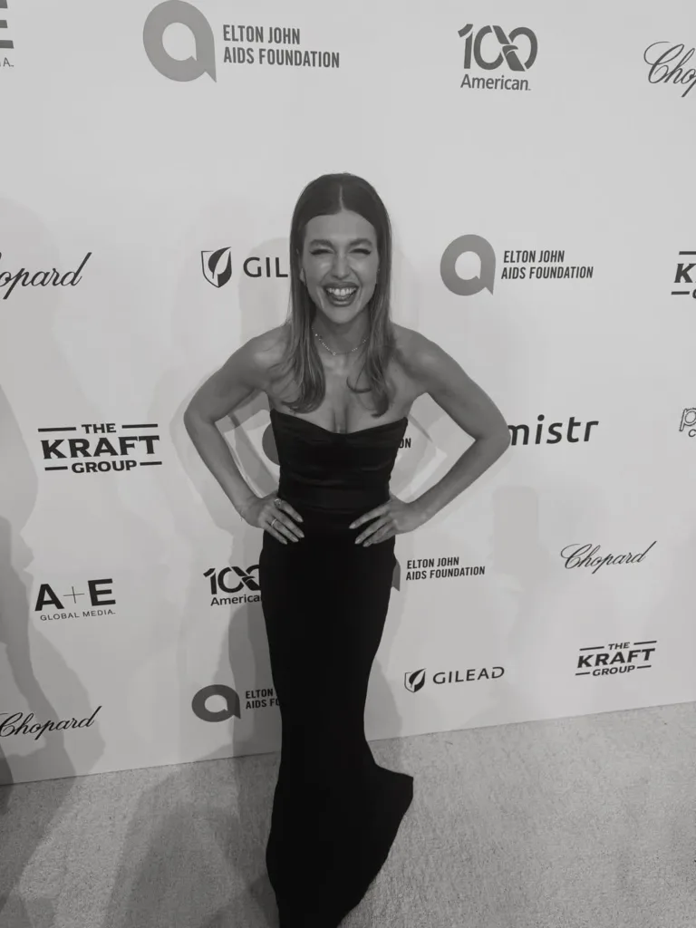 Στο πάρτι του Έλτον Τζον για τα Οσκαρ 2026 η Κλέλια Ανδριολάτου ΦΩΤΟ