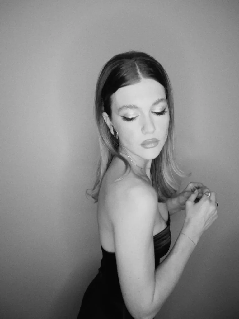 Στο πάρτι του Έλτον Τζον για τα Οσκαρ 2026 η Κλέλια Ανδριολάτου ΦΩΤΟ