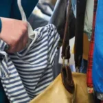 Πάτρα: Εκλεψε ρούχο προσποιούμενη πως θα το δοκιμάσει!