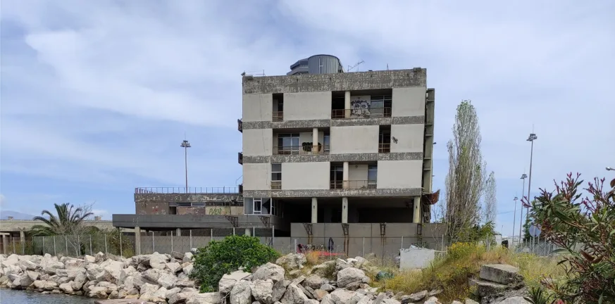 Πάτρα: Ηχηρό «όχι» των Αρχιτεκτόνων στην κατεδάφιση του Κτιρίου Λιμένος