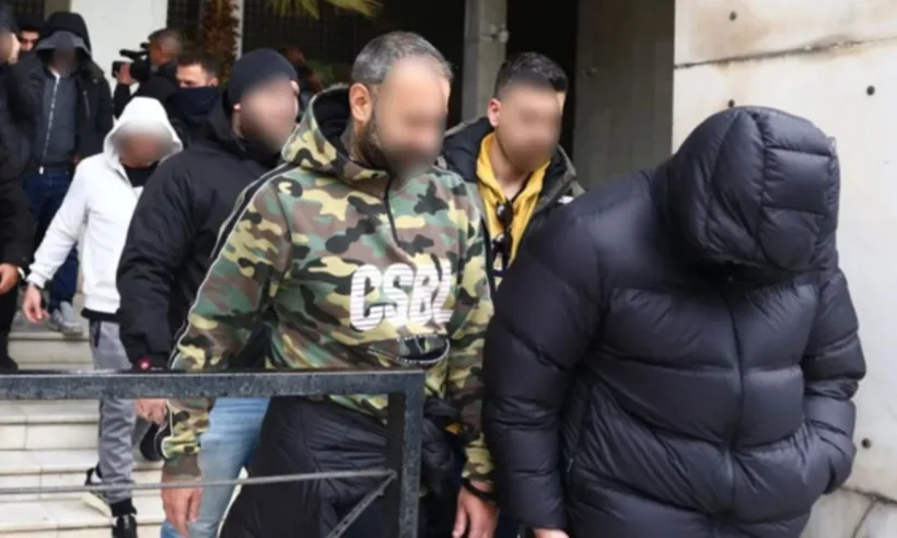 Πρώην παίκτης ριάλιτι στους προφυλακισθέντες για το κύκλωμα απάτης σε βάρος του ΕΦΚΑ 24 Πρώην παίκτης ριάλιτι στους προφυλακισθέντες για το κύκλωμα απάτης σε βάρος του ΕΦΚΑ