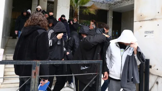 Στο φως νέες συνομιλίες του κυκλώματος των διάσημων που εξαπάτησε τον ΕΦΚΑ